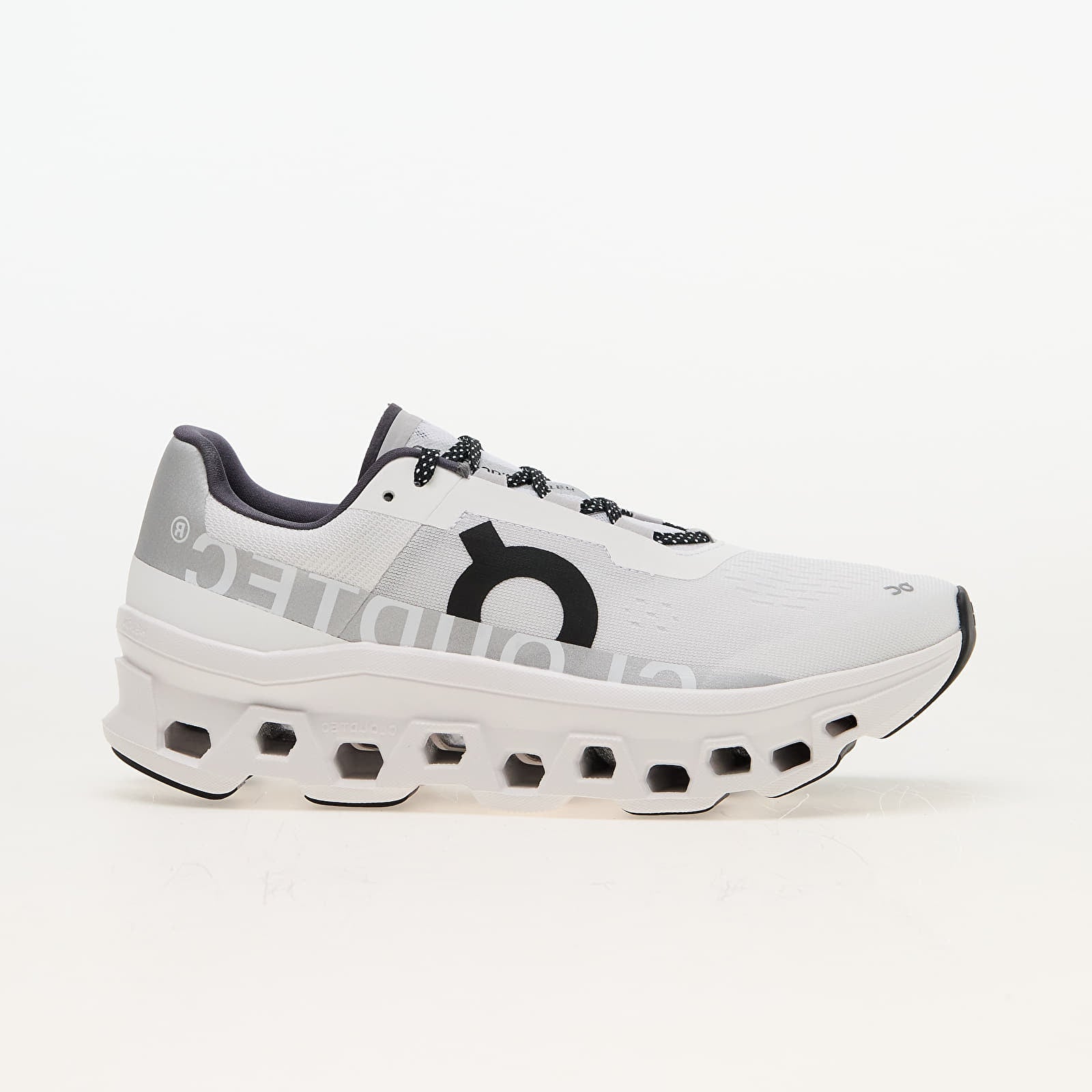 On M Cloudmonster All White