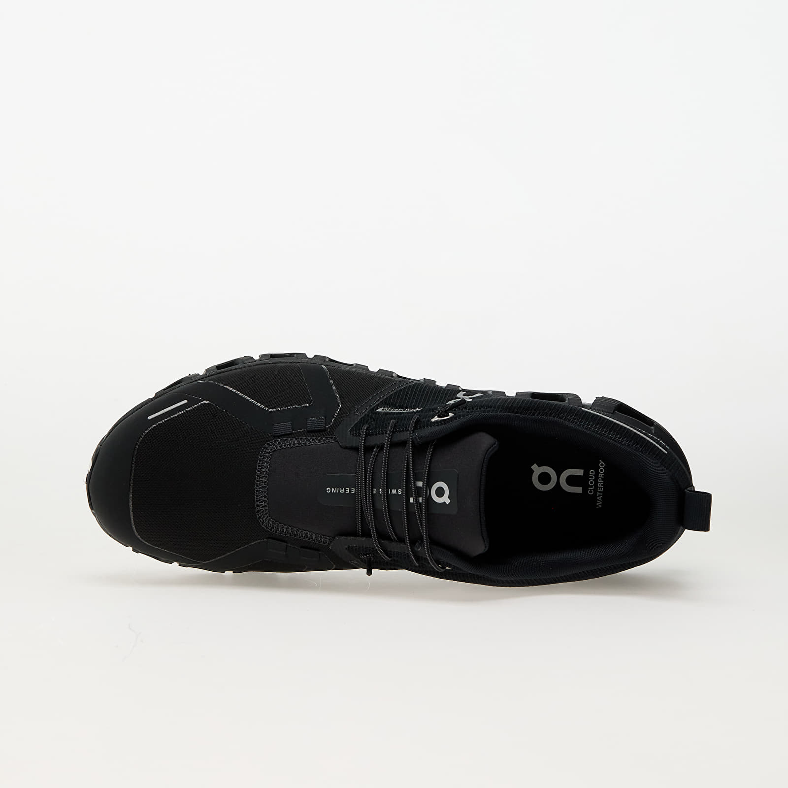 On M Cloud 6 WP Black