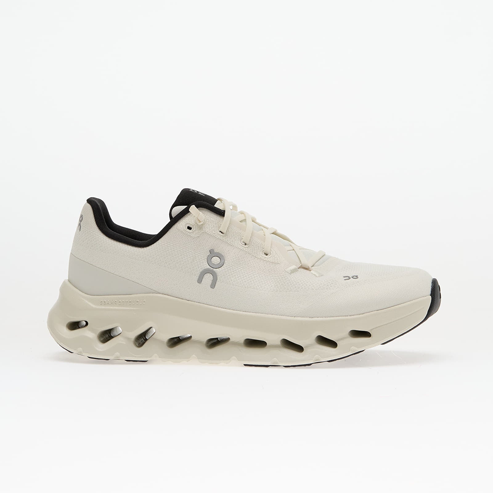 On M Cloudtilt Pearl Ice