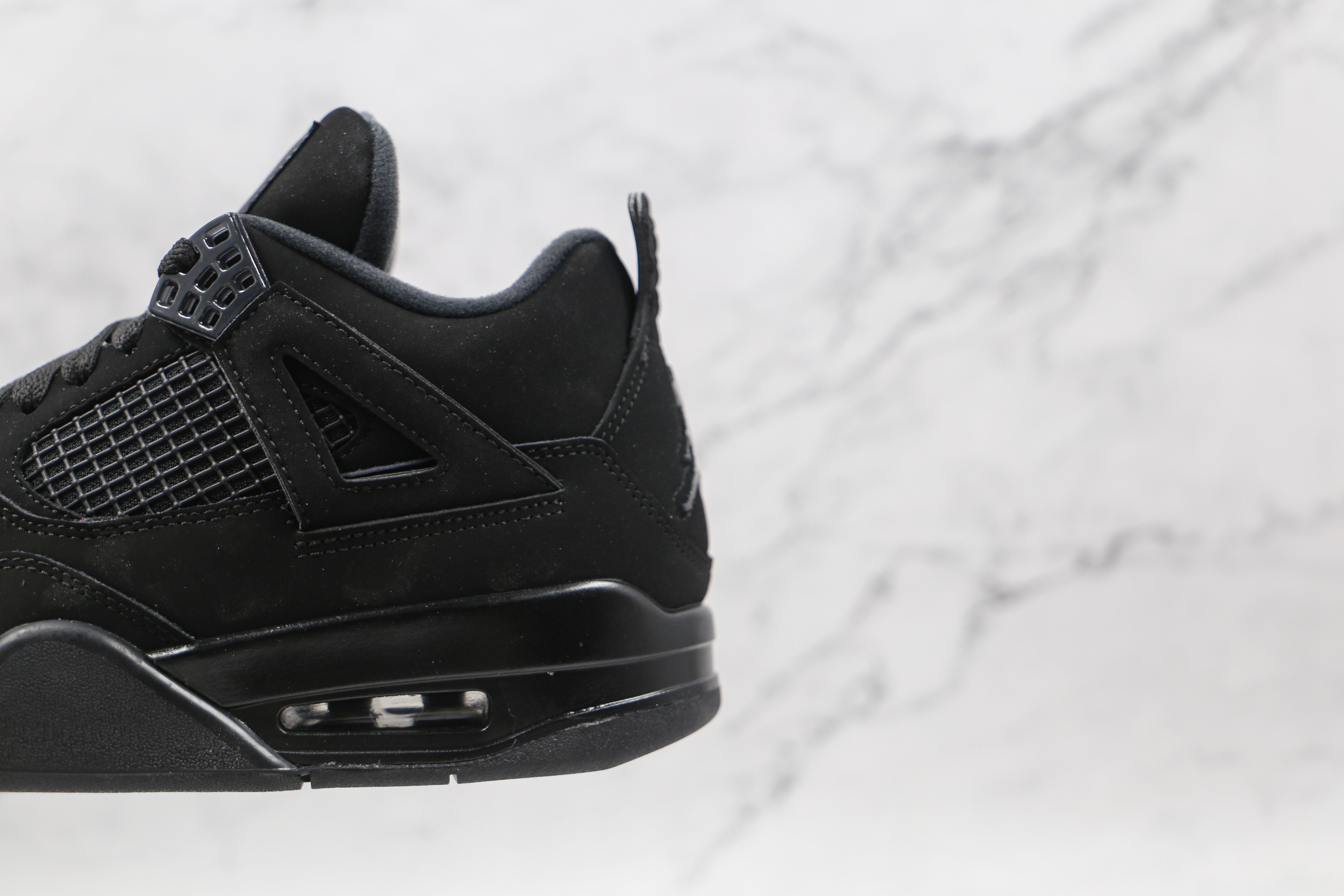 Nike Jordan 4 Retro Black Cat